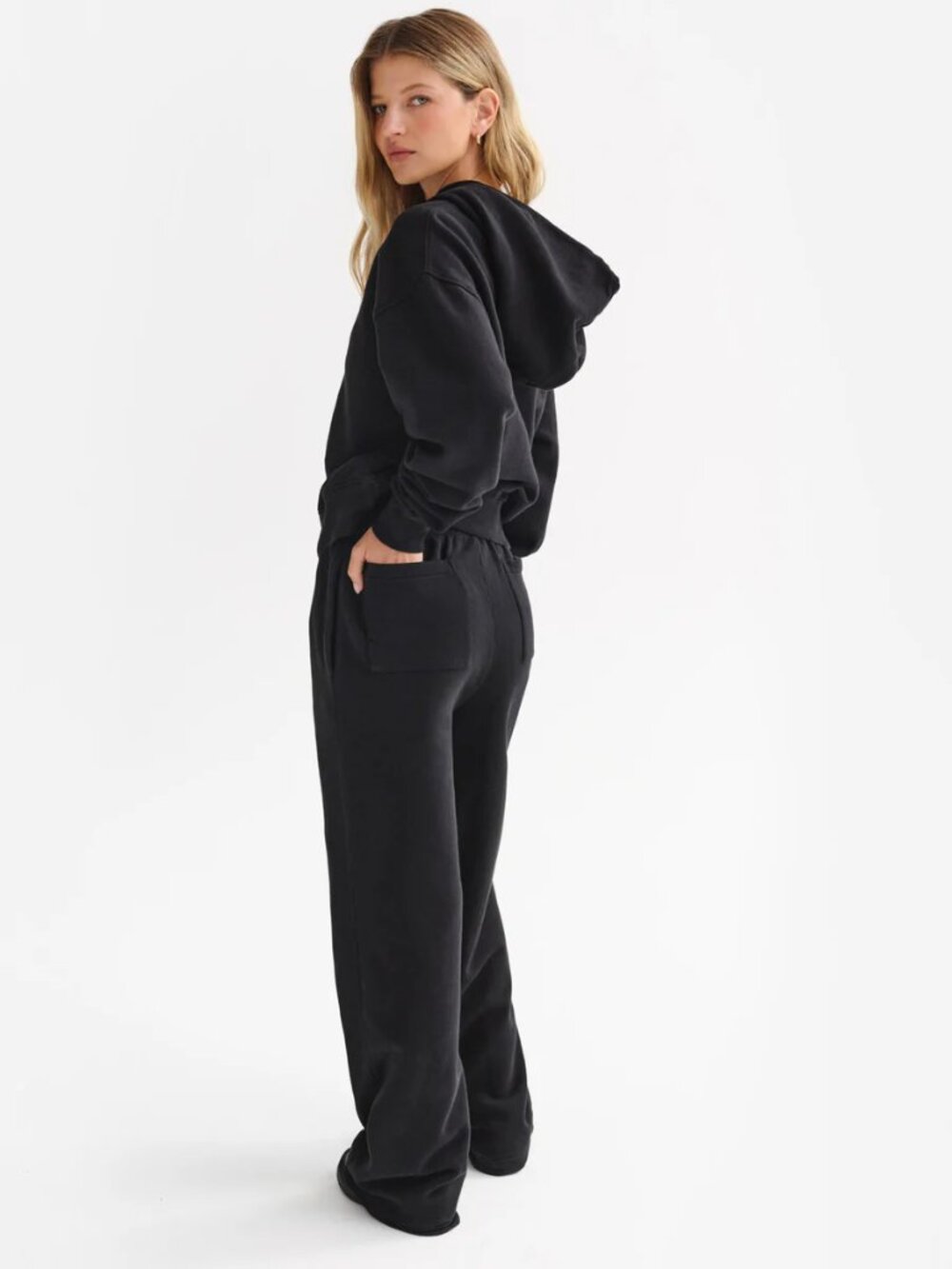 MATE Organic Fleece Straight Leg Sweatpant Black Medium